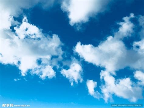 晴空浮云